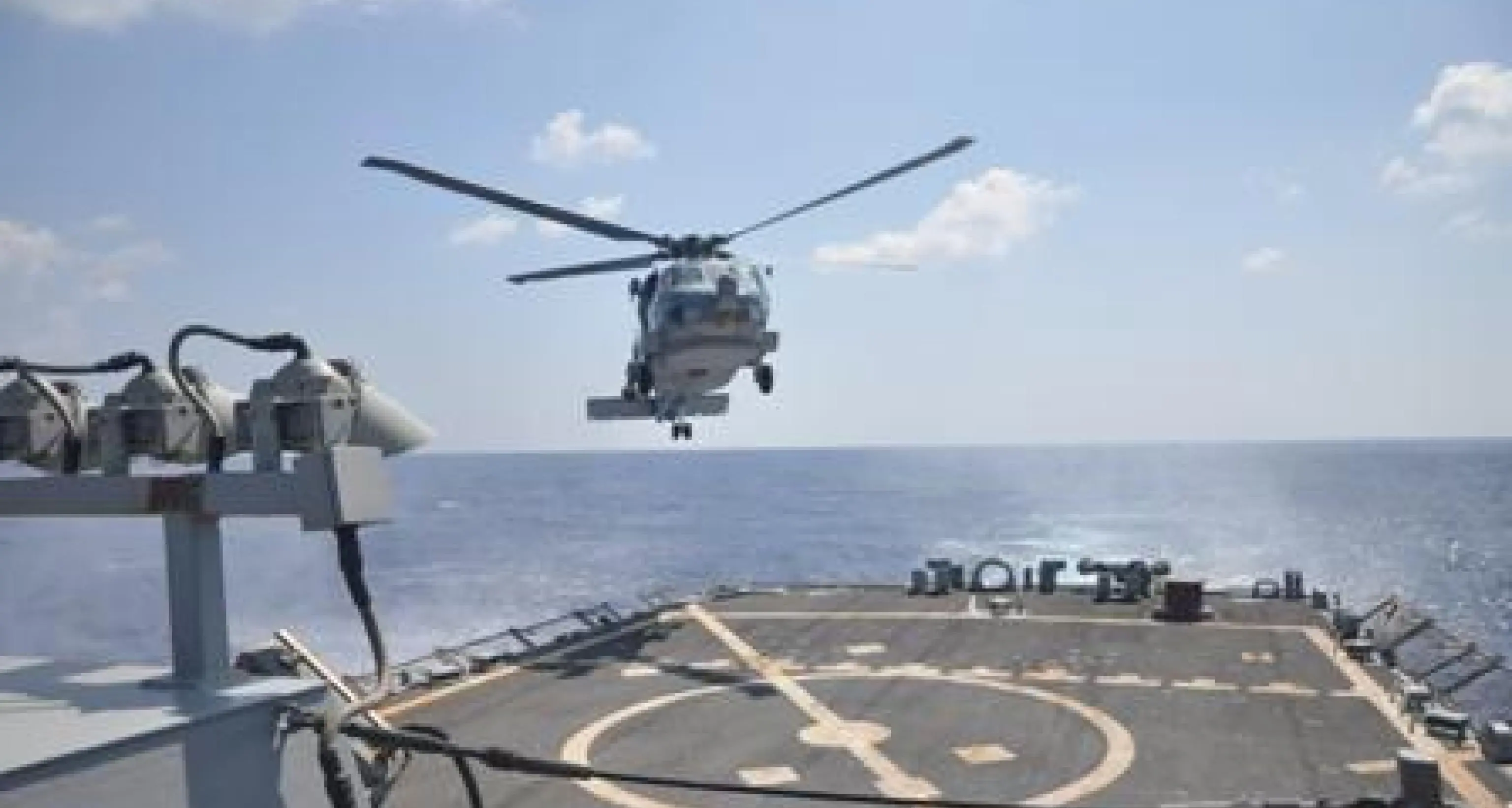 Yemen: Houthi lanciano missile verso nave guerra Usa, abbattuto