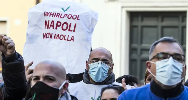 Whirlpool: sindacati, impegno Giorgetti su licenziamenti