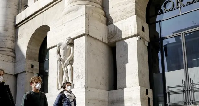 Piazza Affari non crede al voto e chiude in rialzo (+1,1%)