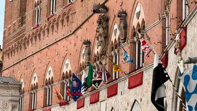 Palio di Siena rinviato per la pioggia a domani lunedì 17 luglio