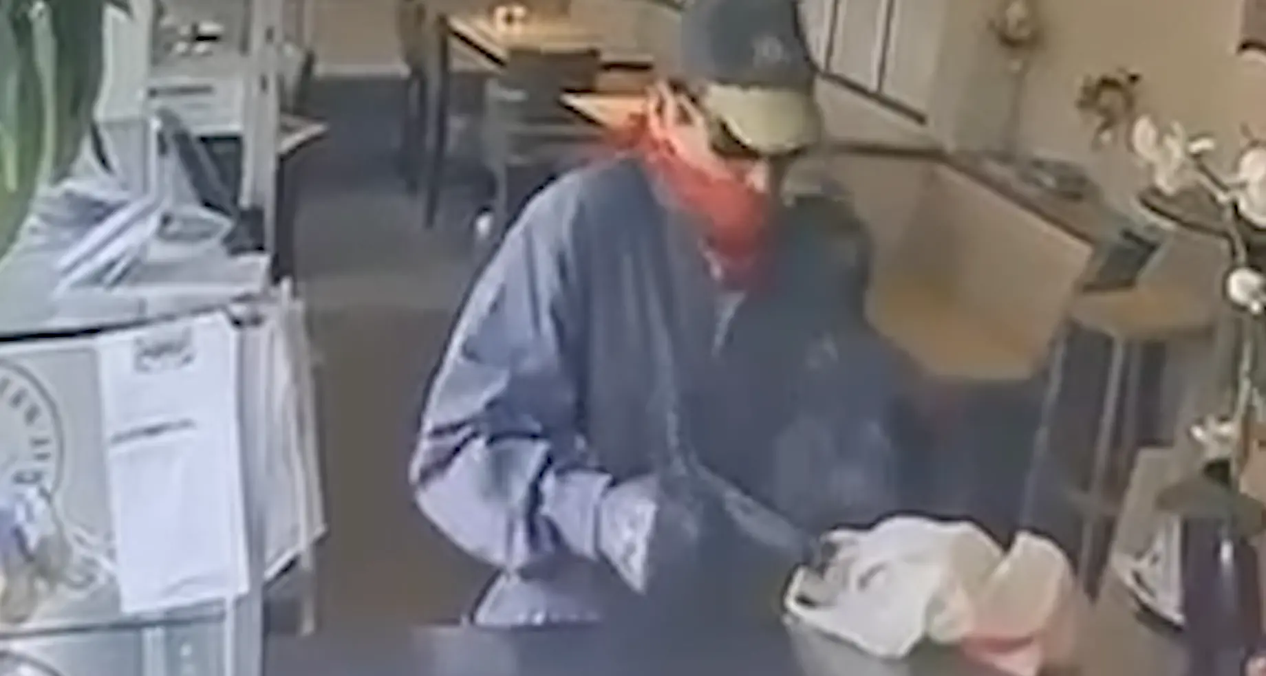 Terrore a Merano: rapina un bar armato di pistola