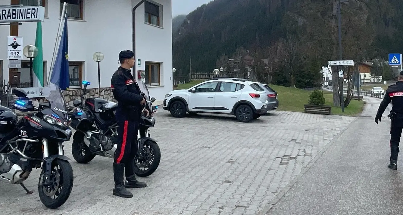 Era ricercato per violenza sessuale e atti sessuali su minori: arrestato in val Badia