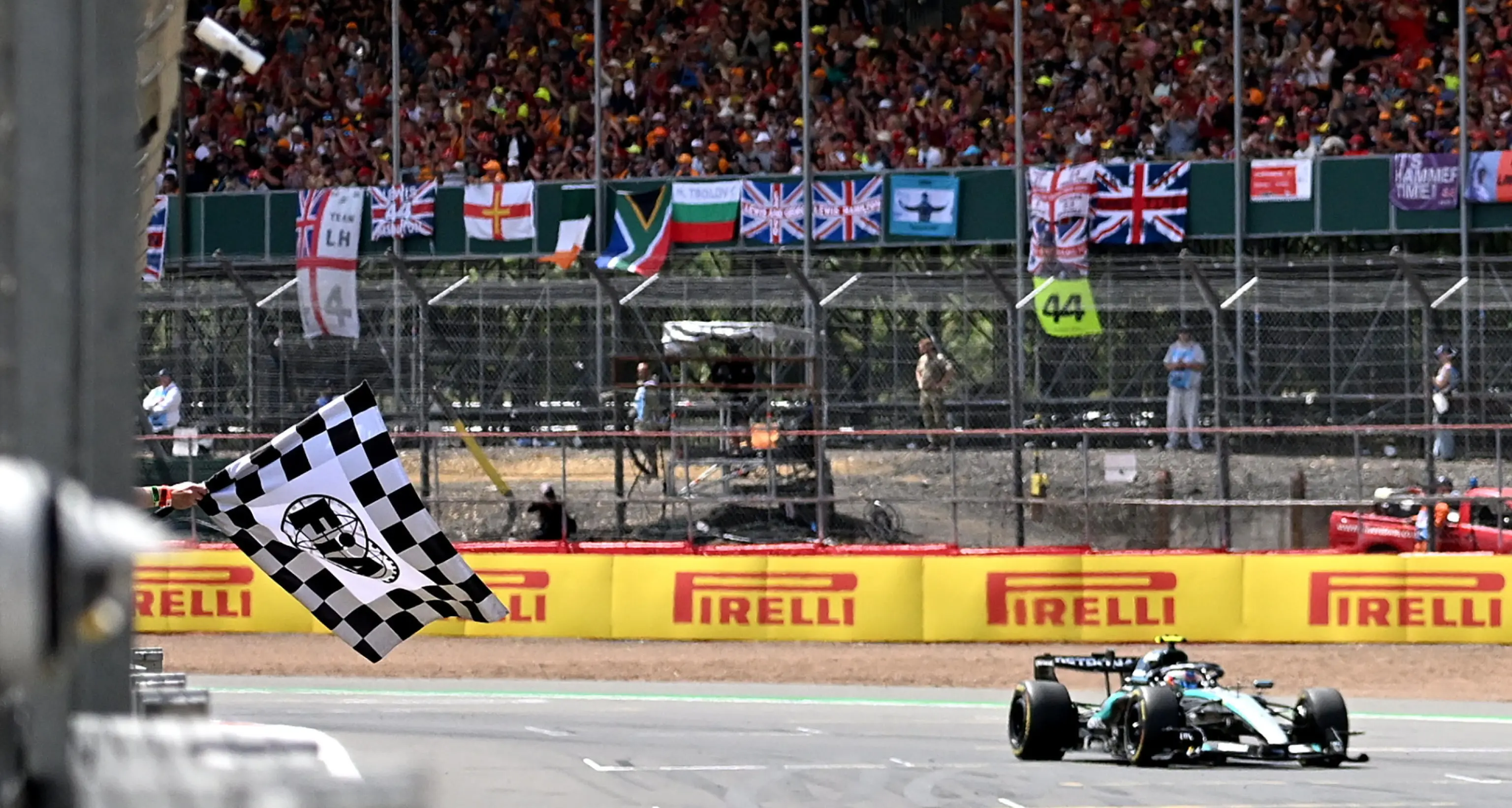 F1: Inghilterra; Antonelli in pole, seconda la Ferrari di Leclerc
