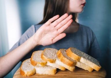 La fragilità delle ossa è un sintomo spesso silente della celiachia