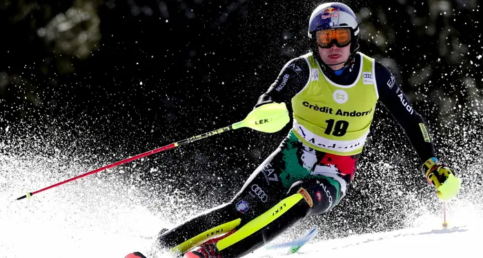 Vinatzer ottimo quinto nello slalom di Soldeu, vince Zenhaeusern, la coppa va a Braathen