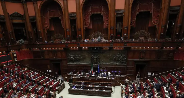 Riforme: Pd lancia norma anti cambio casacca in Parlamento