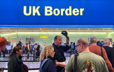 Traffico aereo in tilt in Gb, coinvolti anche scali Heathrow e Gatwick