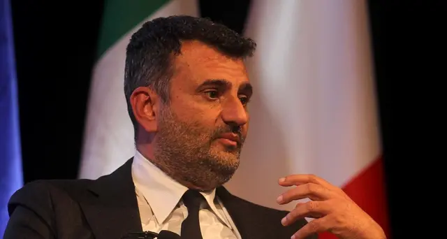 Quirinale:Decaro,domani porterò affetto sindaci a Mattarella