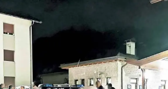 Seminano il panico in stazione armati di machete: fermati due minorenni