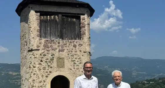 Mattarella-Kompatscher, incontro con le famiglie a Castel Presule