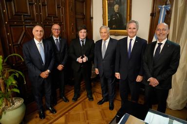 Tajani firma con il governo argentino accordi su materie prime e cooperazione