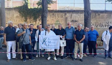 Medici di base in sciopero, 'no all'obbligo nelle case di comunità'
