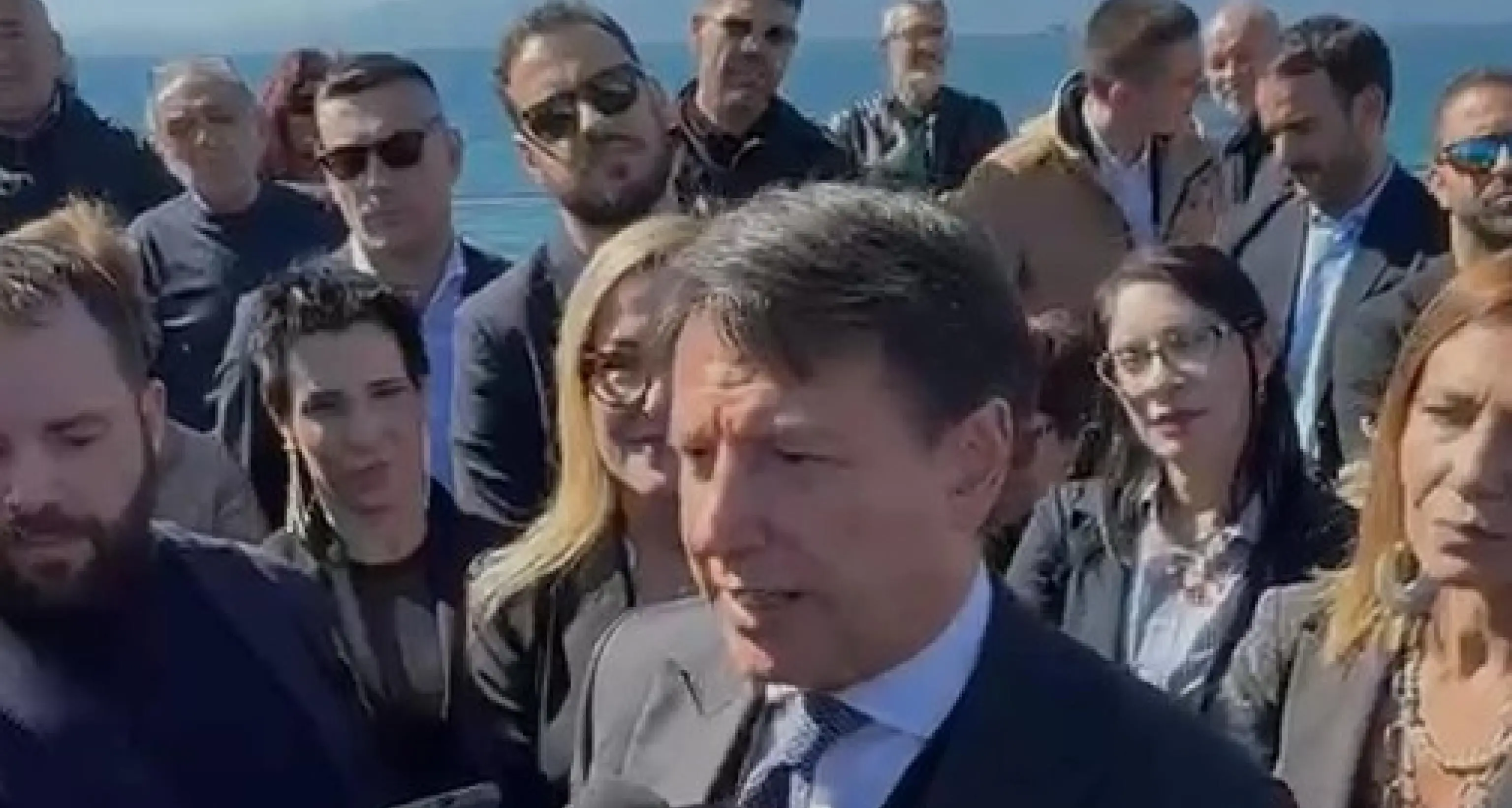 Iran: Conte, non ci sentiamo tutelati dal governo Meloni