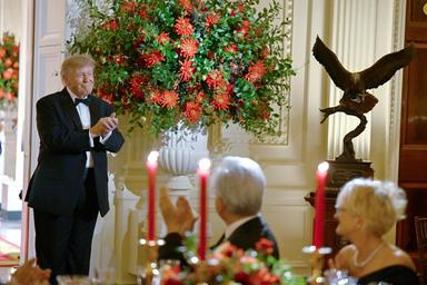 Trump regala a Xi una scultura dell'aquila calva, il simbolo degli Usa