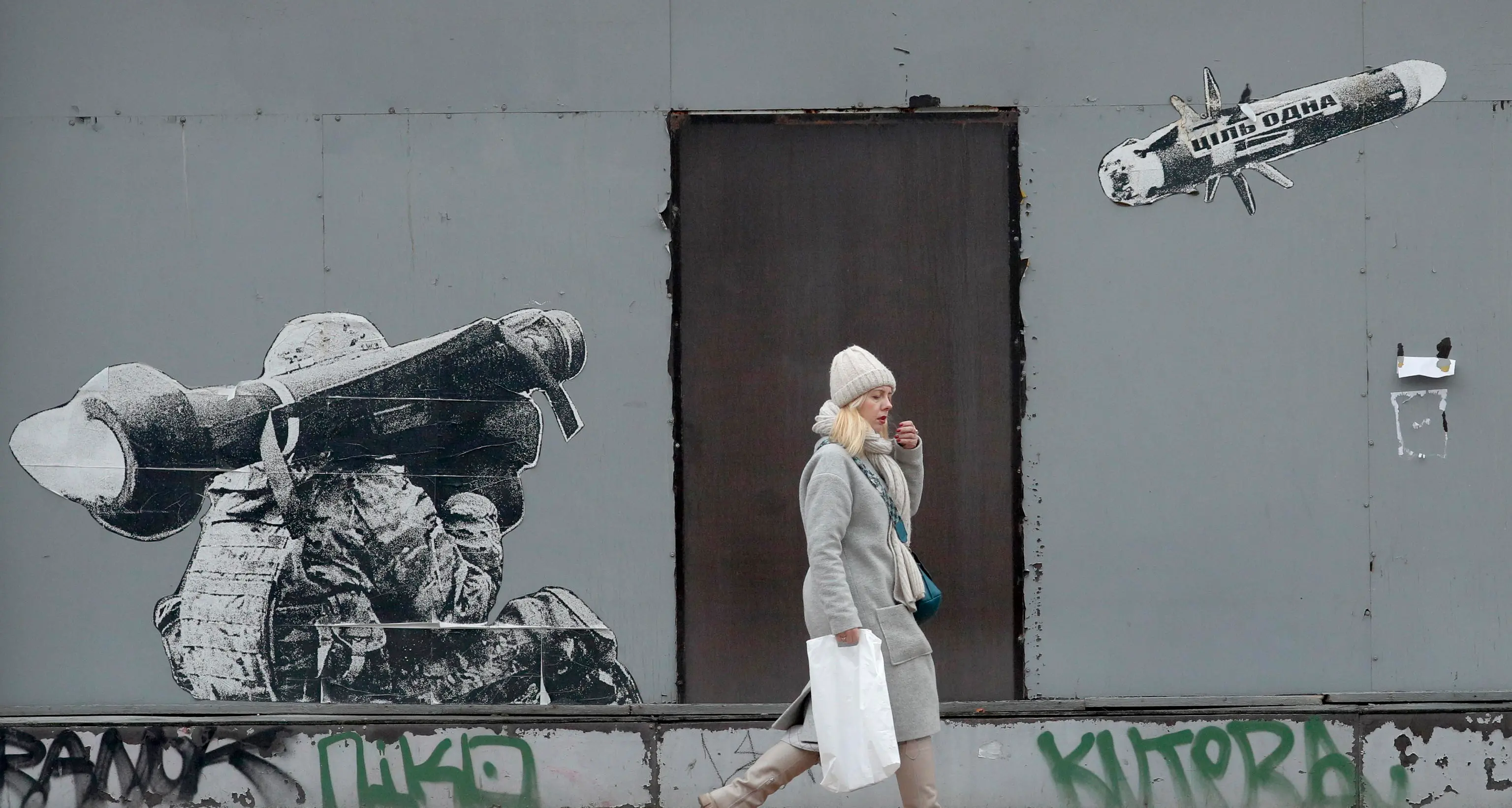 Raid russi sull'Ucraina: 5 morti a Kharkiv, 18 feriti a Kiev