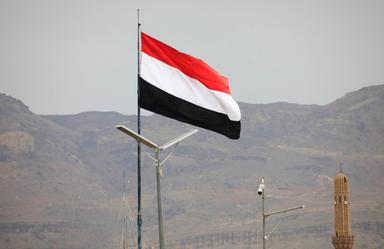 Media, forze governative yemenite attaccano gli Houthi vicino a Bab el Mandeb