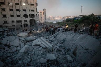 Media, 9 palestinesi uccisi nei raid israeliani a Gaza, anche tre bambini