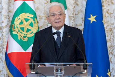 Mattarella, la violenza sulle donne è un'emergenza di prima importanza