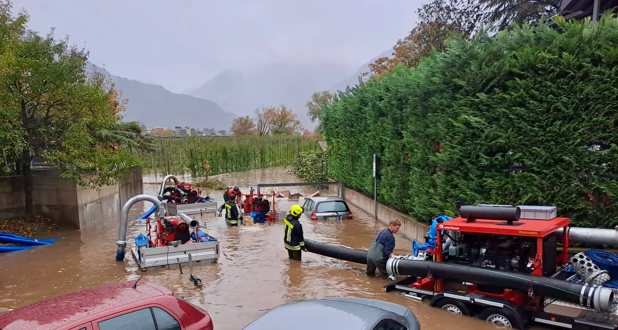 Rimane l’allerta arancione. «Rischio frane fino a martedì»