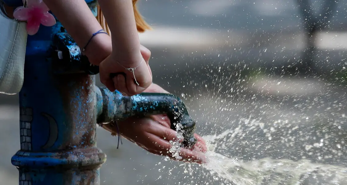 Caldo record in Alto Adige, scatta l'allerta arancione: oltre 35 gradi fino a settimana prossima