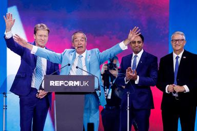 Sondaggio Gb, i consensi per il partito di Farage ai minimi dal 2024