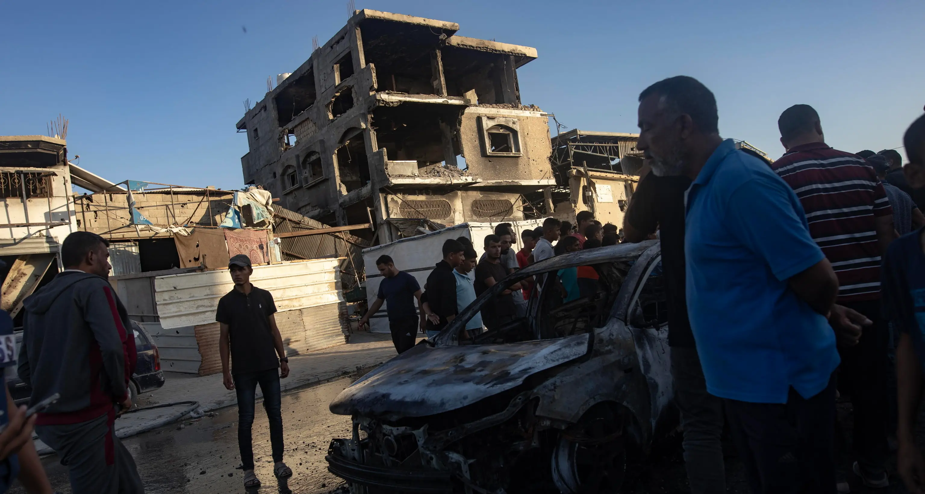 Raid israeliano nel sud di Gaza, media: 23 morti a Khan Yunis