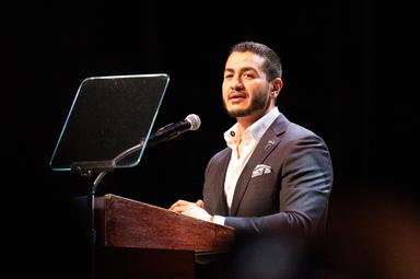 Nbc, Abdul El-Sayed ha vinto le primarie dem per il Senato in Michigan