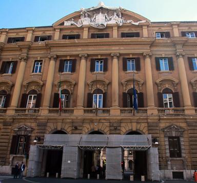 Lo spread tra Btp e Bund tedeschi apre in calo a 113,7 punti