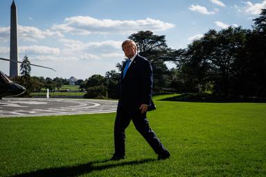 Trump, 'Islam e immigrazione responsabili di quanto accade in Francia'