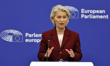 Von der Leyen, 'domani altri 3,3 miliardi per aiuti militari a Kiev'