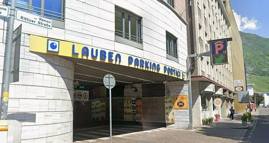 Lauben Parking, Central Parking contesta lo sgombero immediato
