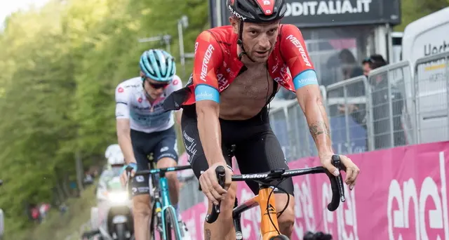 Giro: 20/a tappa; vince Caruso, Bernal in rosa verso Milano