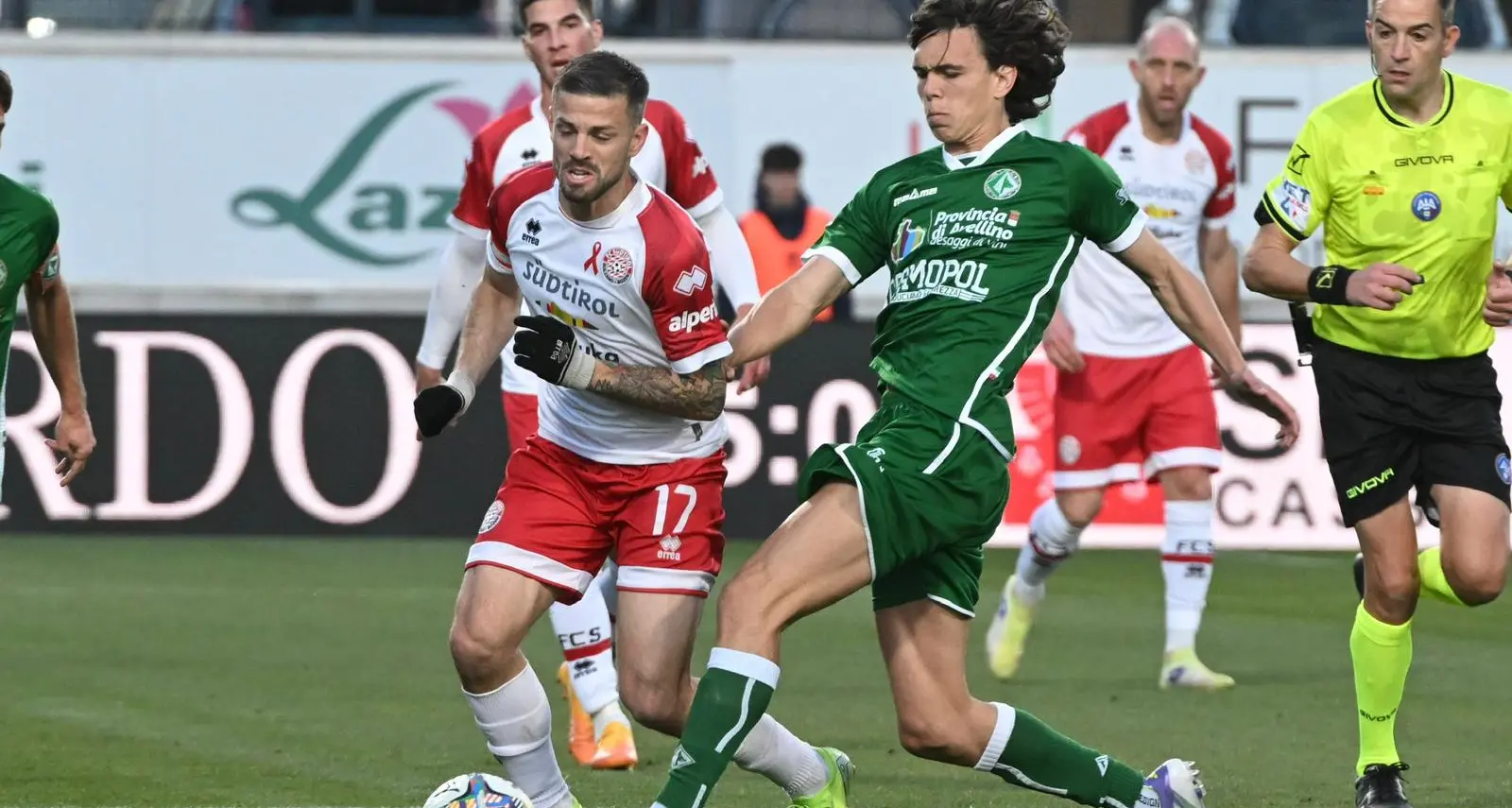 Brutta sconfitta casalinga per il Südtirol: l’Avellino vince 1 a 0