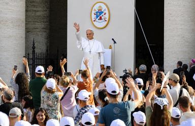 Il Papa, i cristiani sono all'opposto del fondamentalismo