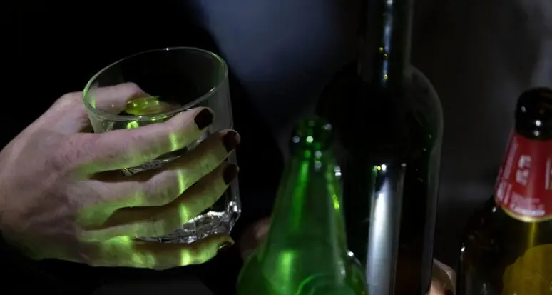 Dipendenze, 4300 altoatesini in cura: 2900 casi di alcolismo