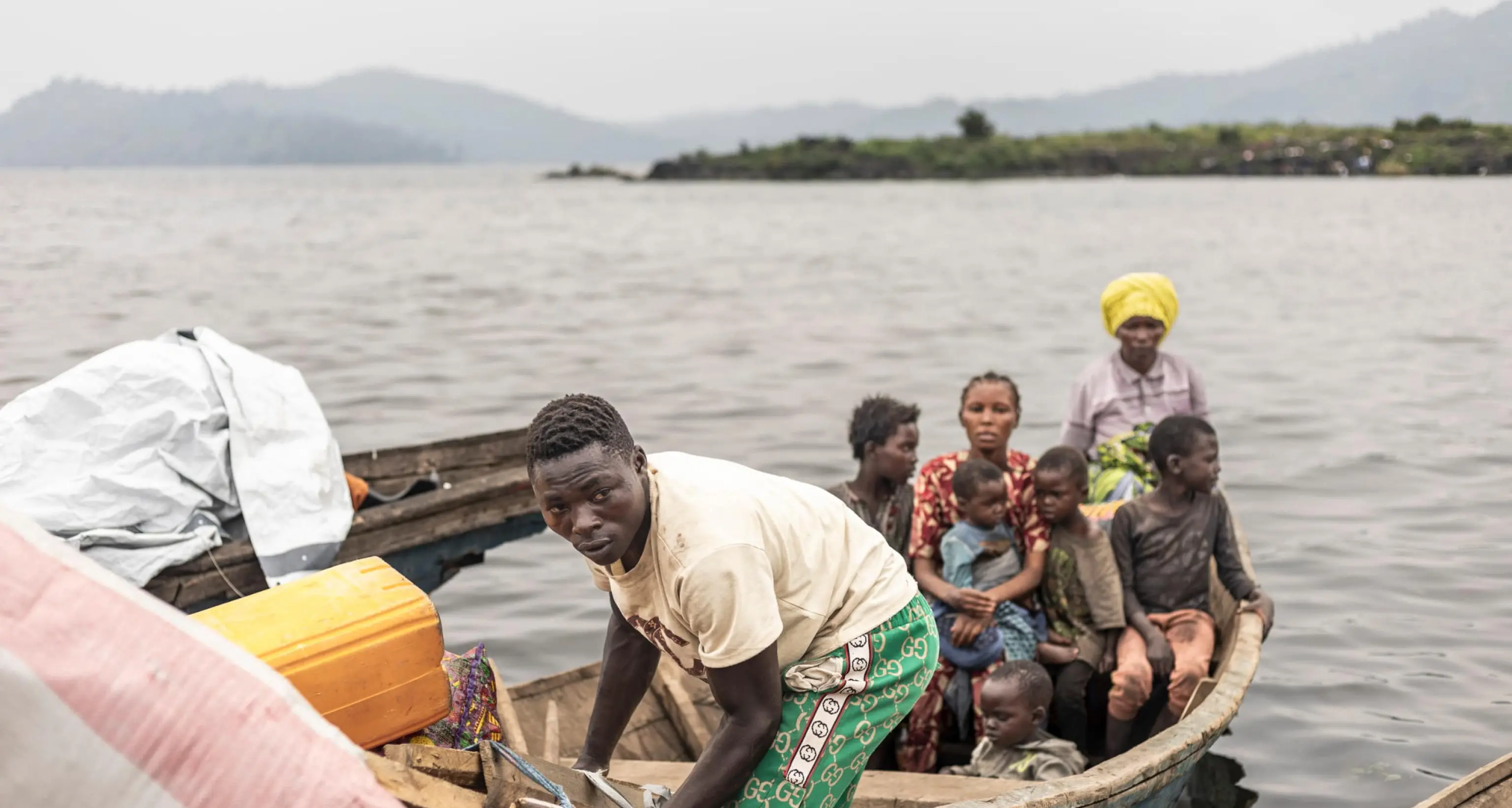 Congo: imbarcazione prende fuoco, almeno 143 morti