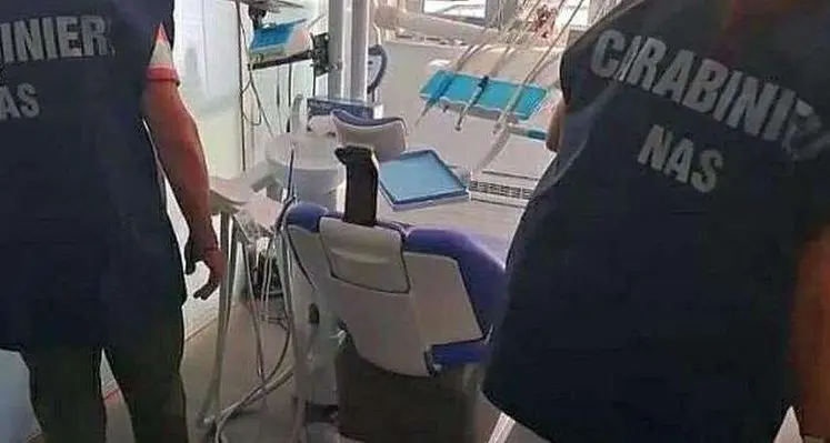 Controlli dei Nas in Val Gardena, igiene dentale abusiva: tre denunciati