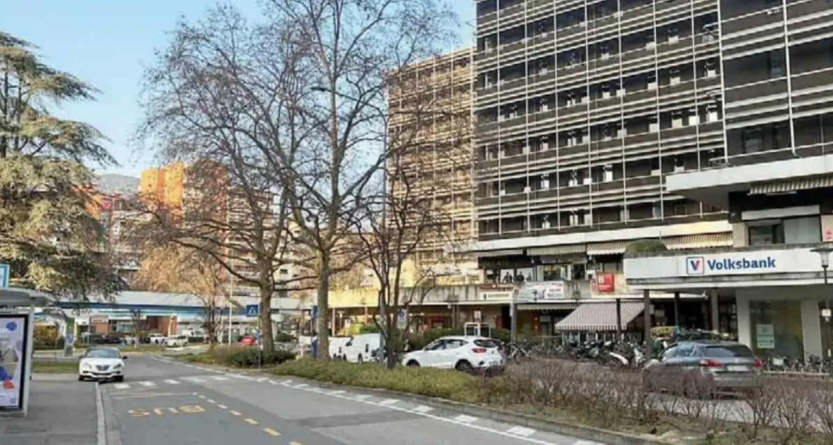 Settecento euro per vivere in 35 metri: viaggio nella palazzina in cui è morto Oufrid Zidane