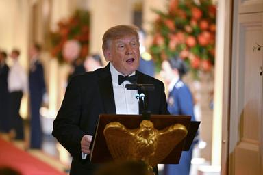 Trump, 'incontro molto produttivo con Xi, accadranno cose straordinarie'