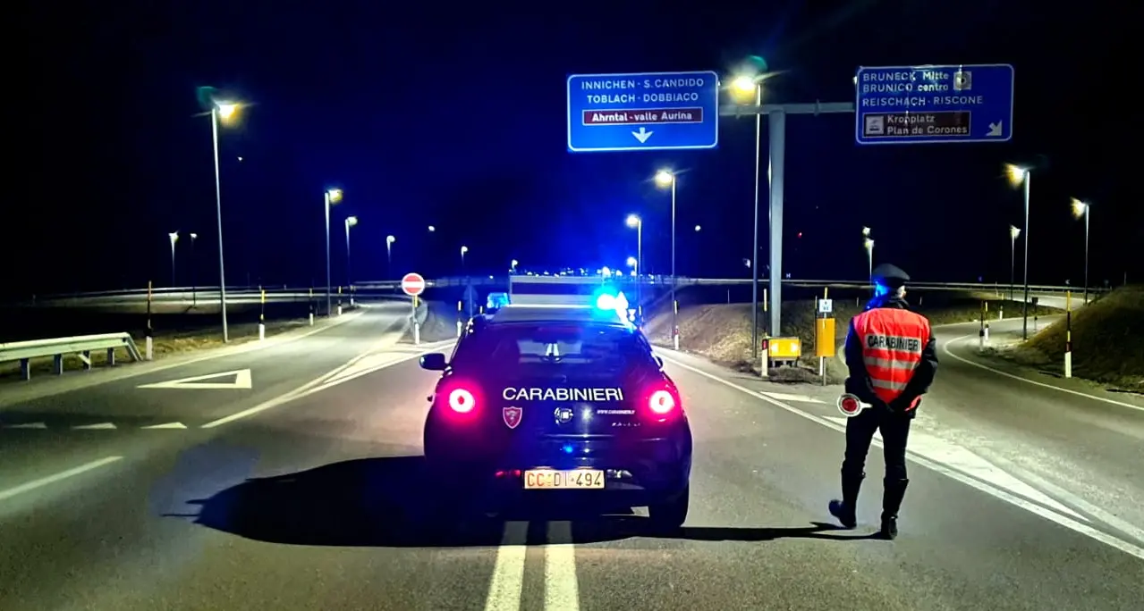 Droga fra i giovani, controlli a tappeto a Brunico in pub e locali pubblici
