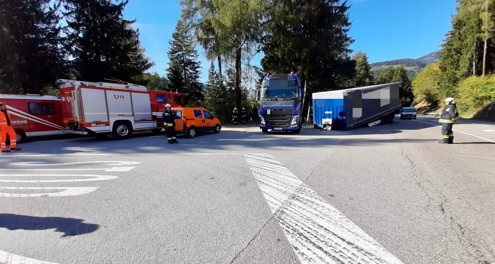 Camion perde il rimorchio in Val Pusteria, nessun altro mezzo coinvolto