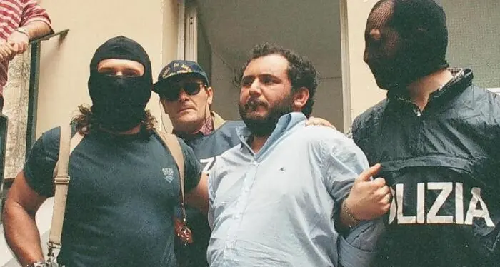 Giovanni Brusca torna libero: azionò il telecomando della strage di Capaci. Maria Falcone: «Addolorata, ma è la legge voluta da mio fratello»