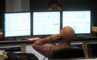 Borsa: l'Europa peggiora con Wall Street, greggio sopra 100 dollari, Milano -1,7%