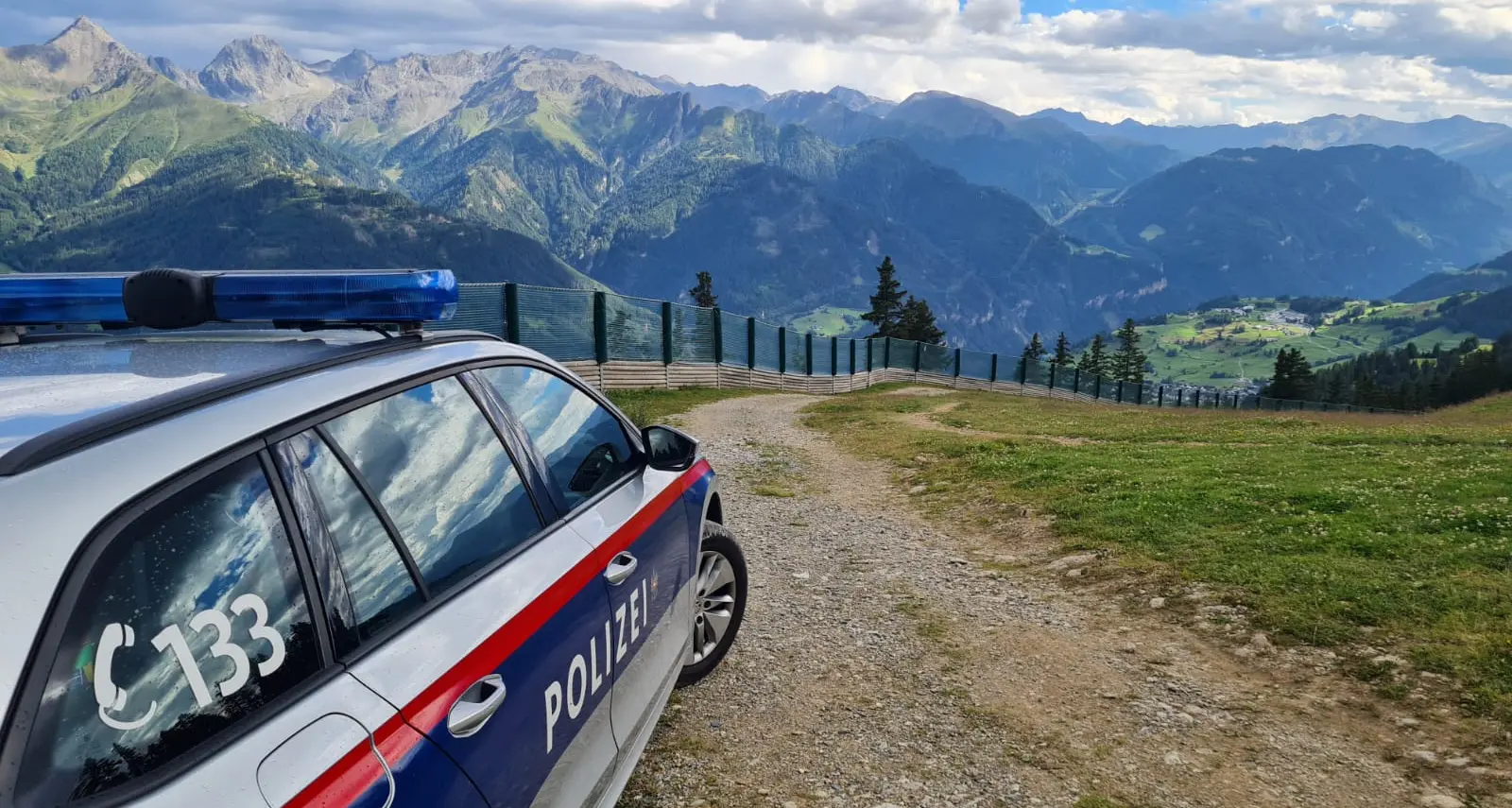 Perde la vita cercando di attraversare a nuoto un laghetto