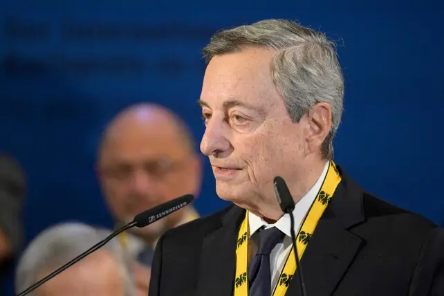 Draghi: \"Risanare bilanci inevitabile ma non solo con tagli e tasse\"