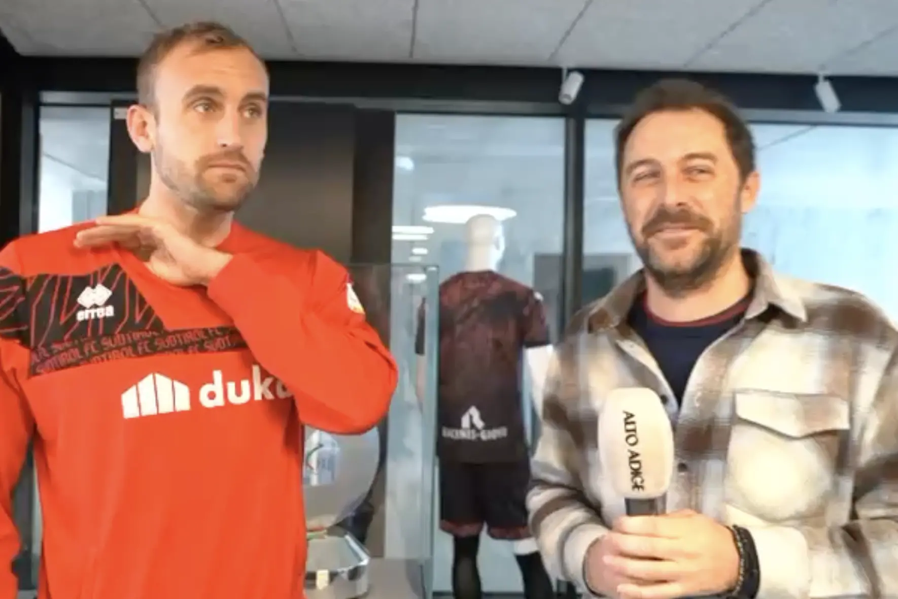 Quattrocento presenze con la maglia del Südtirol per il capitano Fabian Tait