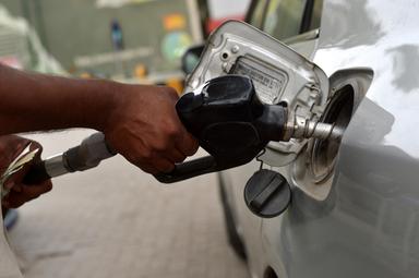 Il petrolio è in rialzo a New York , a +2,06%
