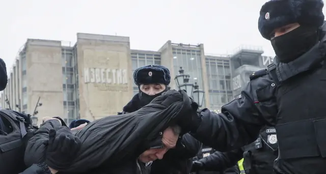 Ong: 174 manifestanti pro-Navalny fermati in 20 città