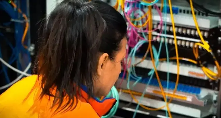 Procede la posa della rete in fibra ottica a Bolzano