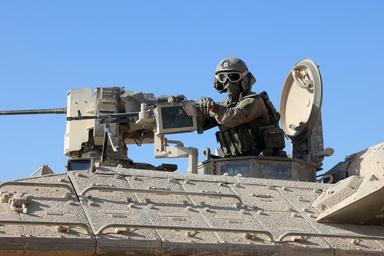Idf, 'colpiti diversi obiettivi a Gaza per eliminare minacce'